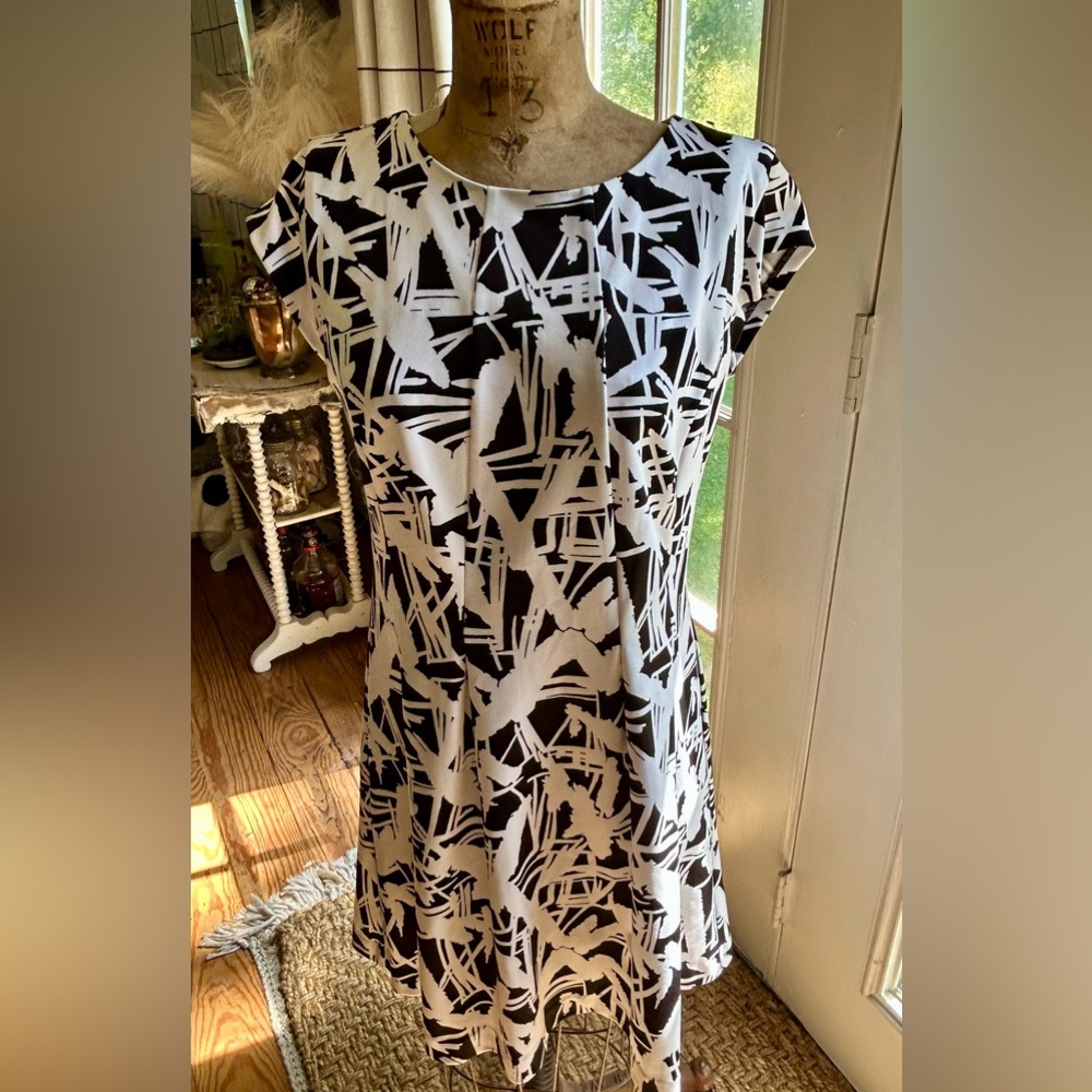 Micheal Kors Black & White Abstract Dress